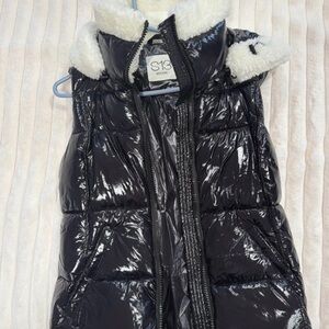 S13 Women's Black Puffer Vest